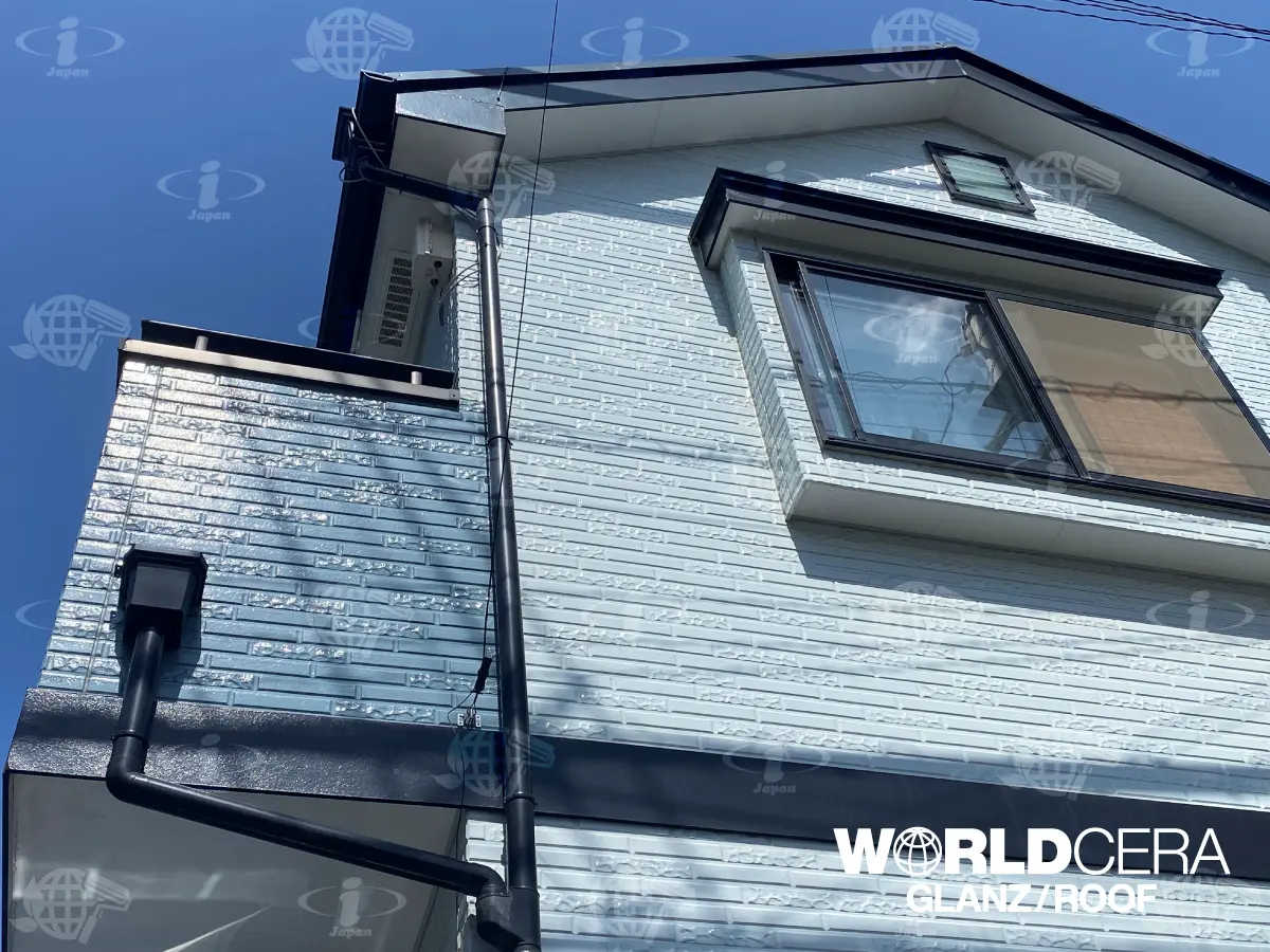 外壁用塗料KFワールドセラで塗装をして実際に10年経過した状態の外壁の写真1